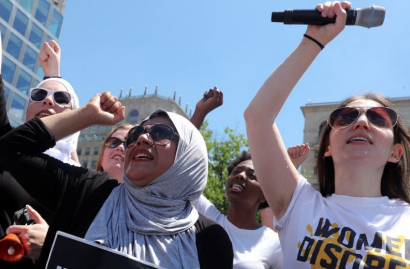 ওয়াশিংটন ডিসি ও অন্যান্য অনেক শহরে মহিলাদের বিক্ষোভ