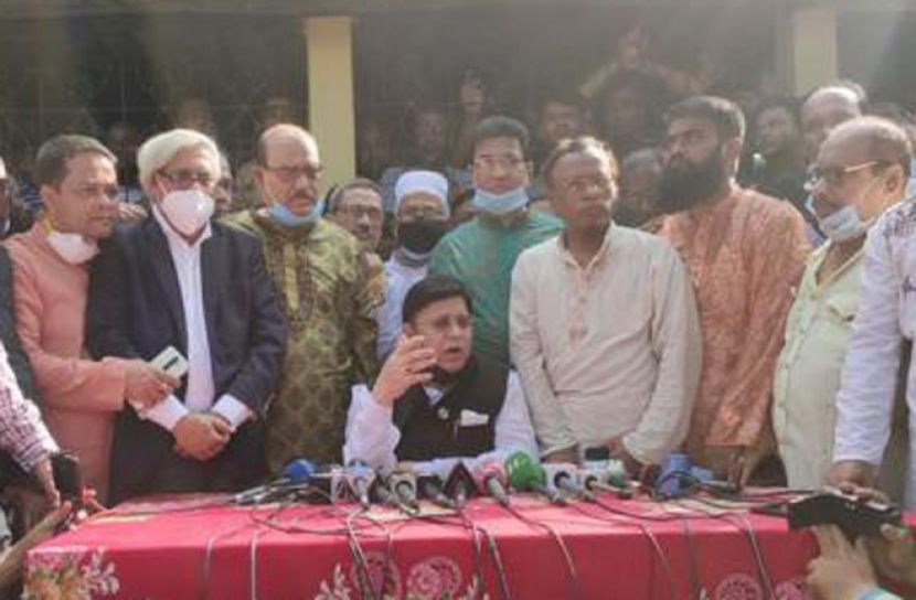 বিদেশে গেলেও আকবরকে ফিরিয়ে আনা হবে : পররাষ্ট্রমন্ত্রী