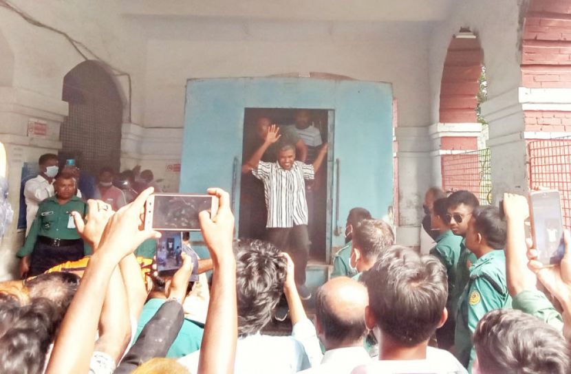 খুলনায় পাটকল শ্রমিকদের বিরুদ্ধে মামলা