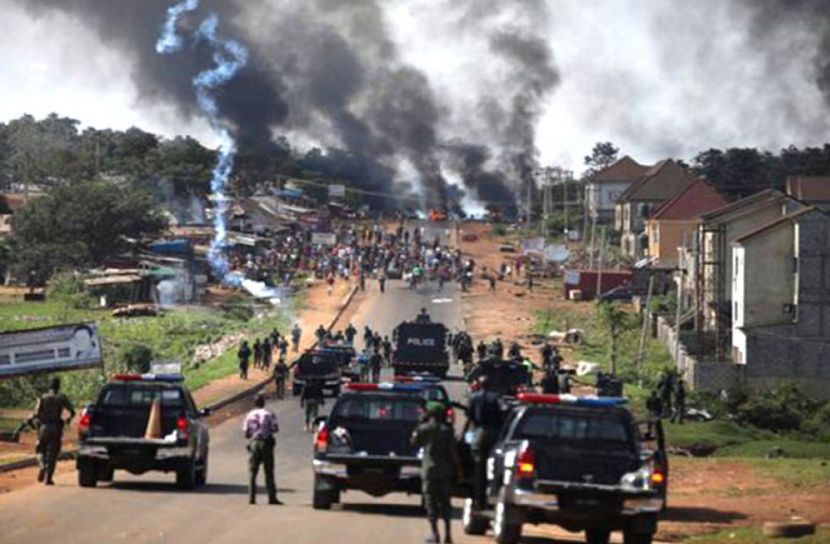 নাইজেরিয়ায় পুলিশের গুলি নিহত ২০