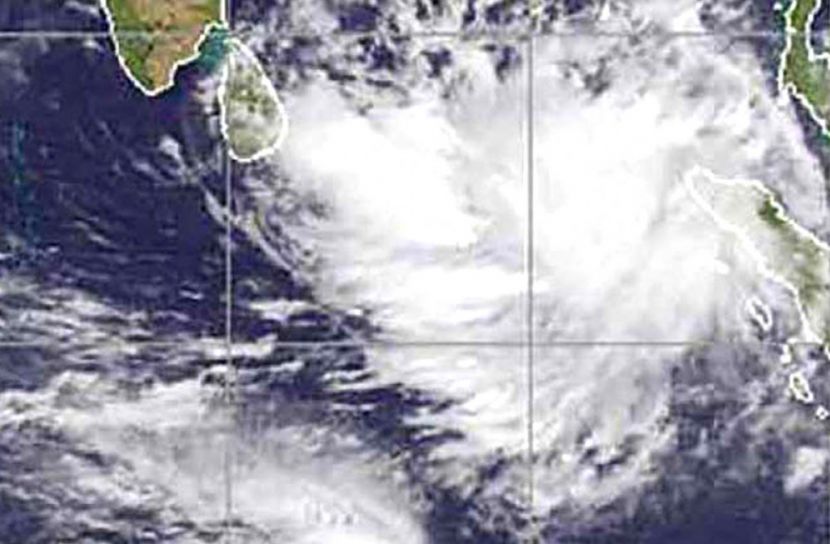 বঙ্গোপসাগরে সৃষ্ট লঘুচাপ,  ৩ নম্বর সংকেত