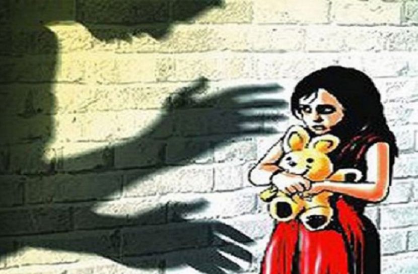 ৬ শ্রেণির ছাত্রীকে ধর্ষণের অভিযোগে ৪ জন গ্রেপ্তার