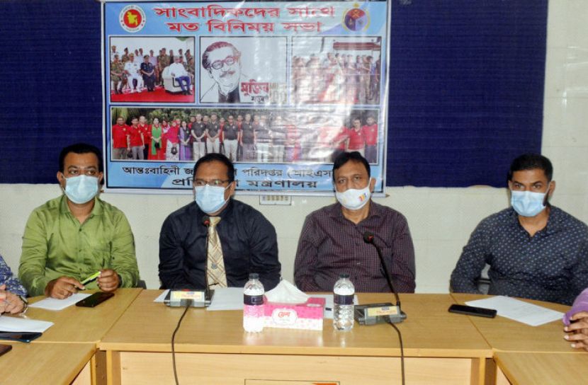 সাংবাদিকদের সাথে আইএসপিআর পরিচালকের মতবিনিময়