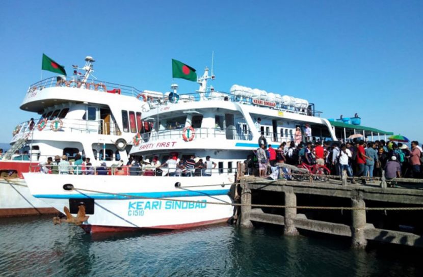 সেন্টমার্টিনে আটকা পড়া ৪০০ পর্যটক ফিরছে আজ