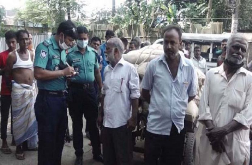 কালোবাজারে ওএমএসের চাল বিক্রি, আটক ৩