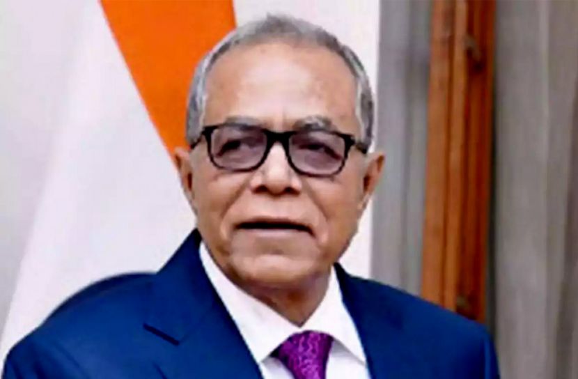 দেশে ফিরেছেন রাষ্ট্রপতি