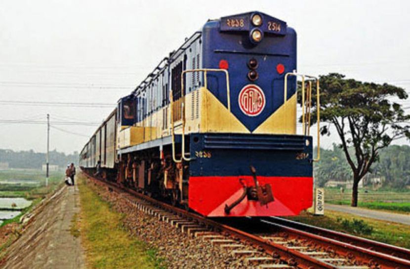 খুলনার সঙ্গে সারাদেশের রেল যোগাযোগ স্বাভাবিক
