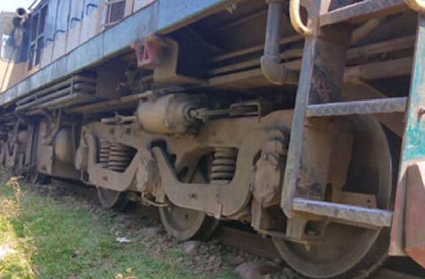 উত্তরবঙ্গের সঙ্গে ঢাকার রেল যোগাযোগ বন্ধ