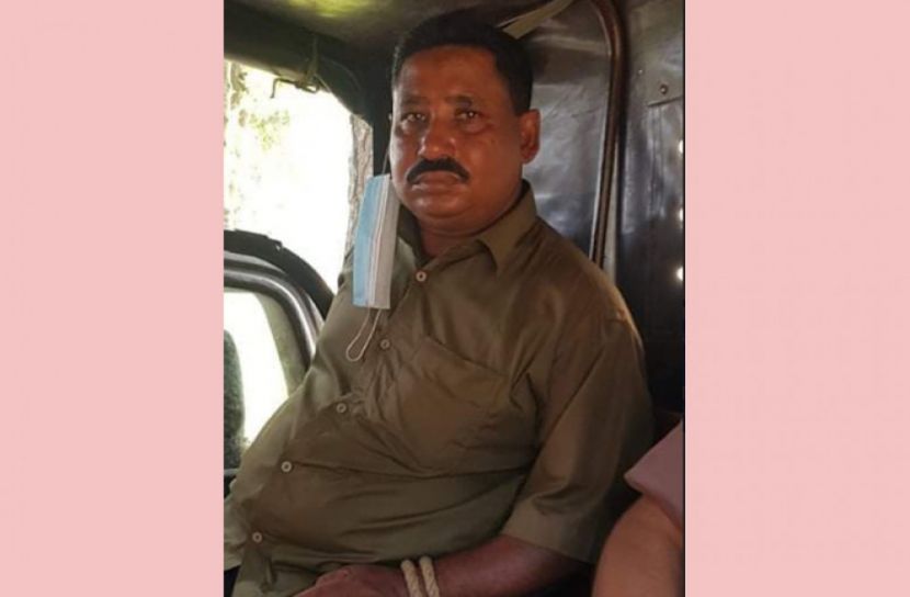 সাতক্ষীরায় ২ কেজি স্বর্ণসহ চোরাকারবারী গ্রেপ্তার