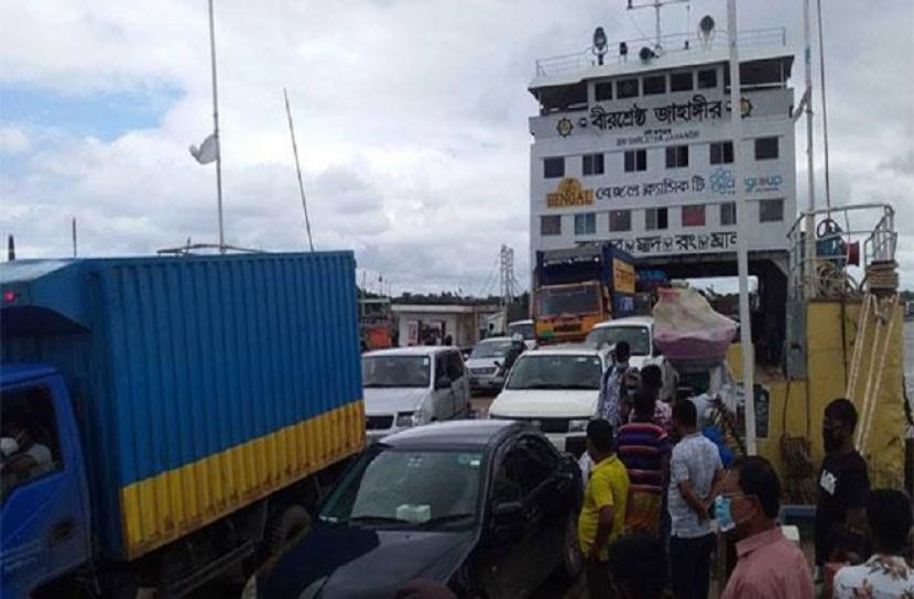 কাঁঠালবাড়ি-শিমুলিয়া নৌপথে সীমিতে আকারে ফেরি চলাচল শুরু