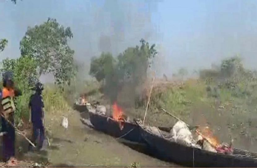 চাঁদপুরে ৪ কোটি মিটার কারেন্ট জাল ও ২৫০ নৌকা ধ্বংস