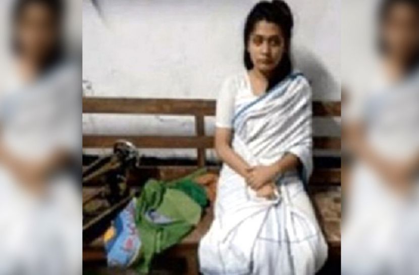 কয়েদি পোশাকে মিন্নির ছবি ভাইরাল