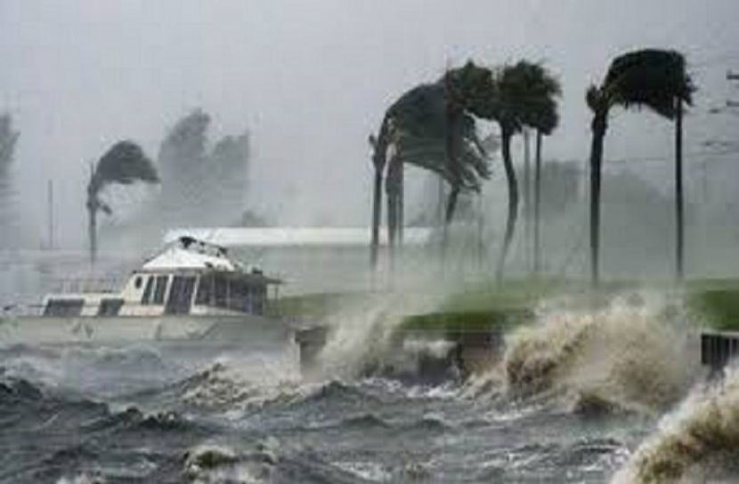 শক্তিশালী ঘূর্ণিঝড়ে লন্ডবন্ড ফিলিপাইন