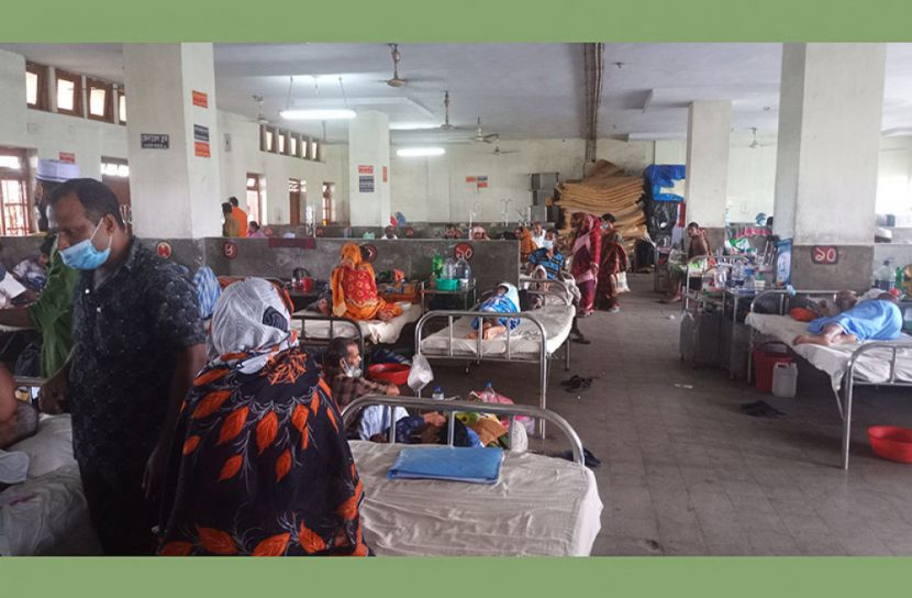 ইন্টার্নদের ‍ ‘স্বেচ্ছাচারিতায়’ শেবাচিম হাসপাতালের রোগীরা ধরাশায়ী