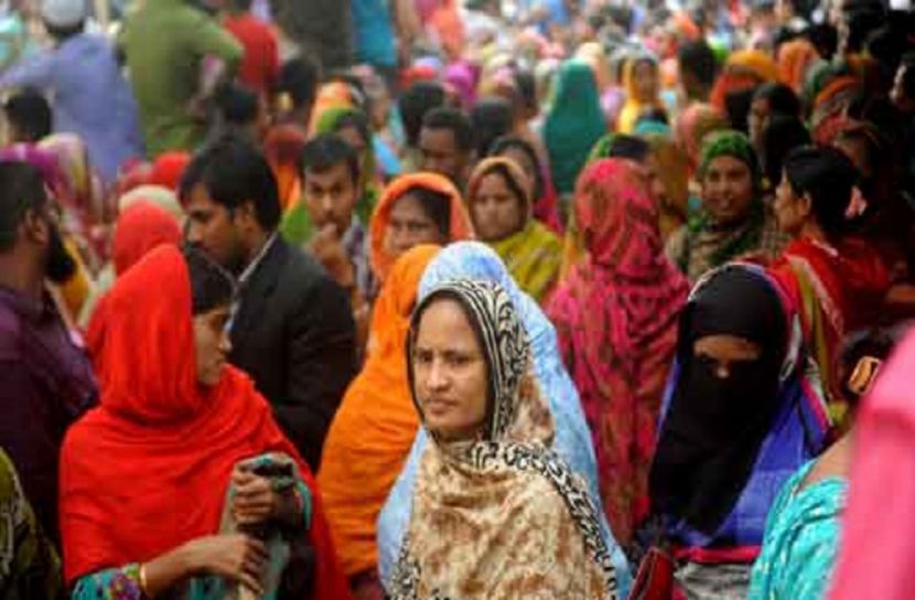 করোনায় চাকরিচ্যুত নারীরা সামাজিক নির্যাতনের শিকার