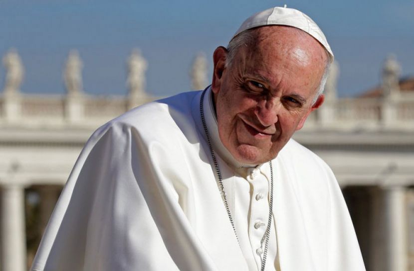 সমকামী বিয়ের বিপক্ষে পোপ ফ্রান্সিস 