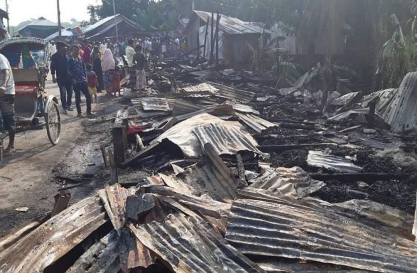 বরগুনায় অগ্নিকান্ডে ১০টি দোকান ভস্মীভূত