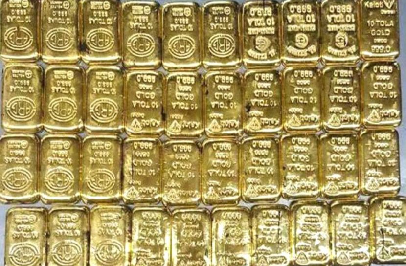 শাহজালালে ৫ কোটি টাকার স্বর্ণবার জব্দ