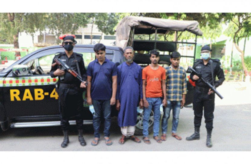 কল্যাণপুরে ১৪৪ পিচ বিয়ারসহ আটক ৪  