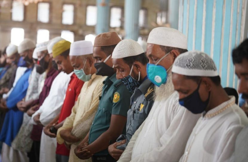 মসজিদ-মন্দির-গির্জায় মাস্ক পরা বাধ্যতামূলক