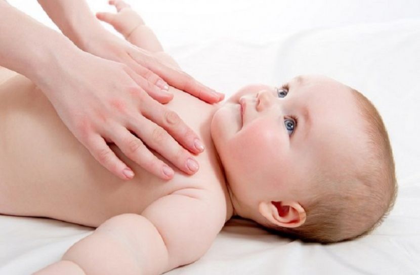 শিশুর শরীরে কোন তেল মাখবেন?