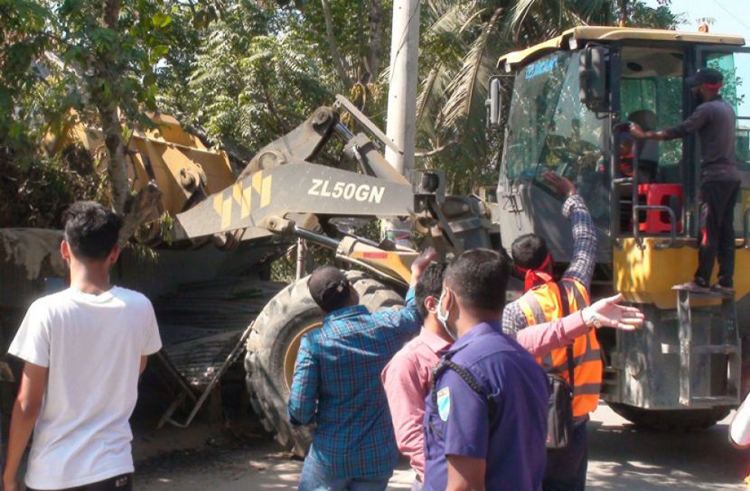 কাশিয়ানীতে দুই শতাধিক অবৈধ স্থাপনা উচ্ছেদ