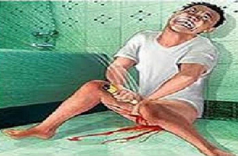 ব্লেড দিয়ে স্বামীর লিঙ্গ কর্তন, স্ত্রী গ্রেফতার