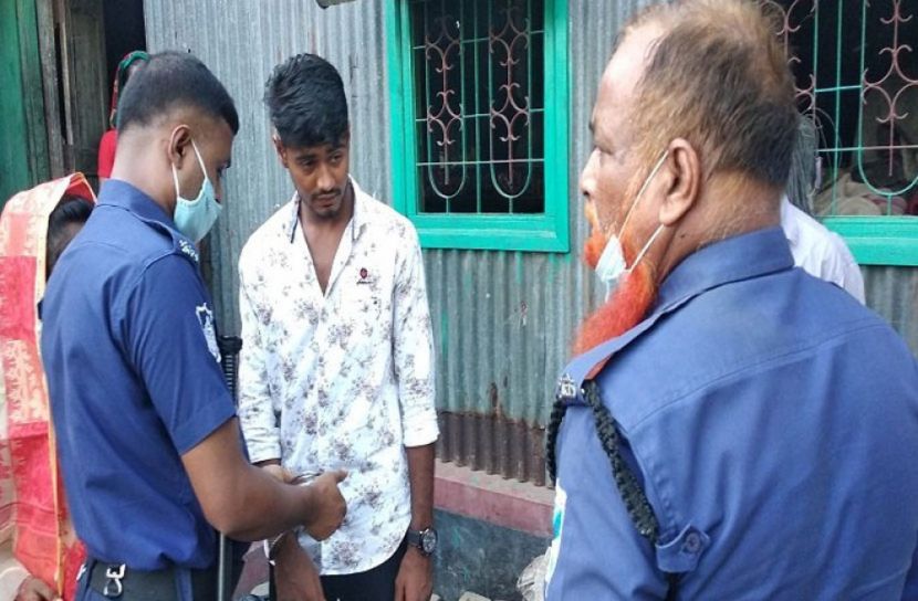 স্কুলছাত্রীকে বিয়ের শাস্তি ৪০ হাজার টাকা