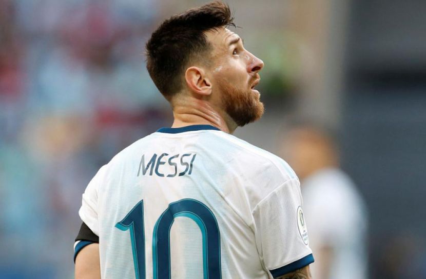 আর্জেন্টাইন ভক্তদের দুঃসংবাদ দিলেন মেসি