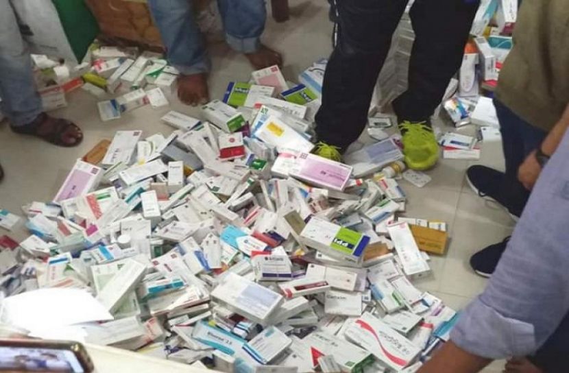 খোলাবাজারে নিষিদ্ধ স্যাম্পল ওষুধ, রাজস্ব হারাচ্ছে সরকার
