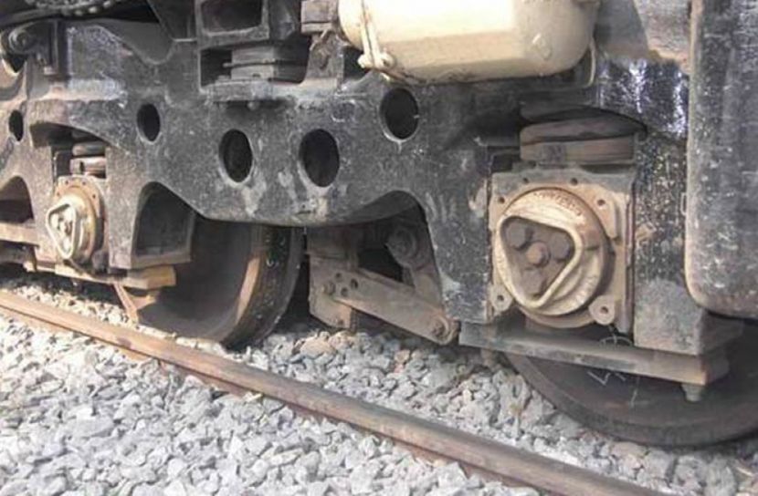 ঈশ্বরদীতে ট্রেনের বগি লাইনচ্যুত, ঢাকার সঙ্গে রেল যোগাযোগ বন্ধ