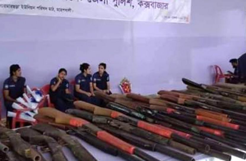 চট্টগ্রামে  ৪০ জলদস্যু আত্মসমর্পণ করবে  আজ