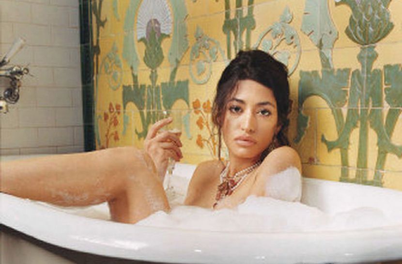 আমেরিকা কাঁপাচ্ছেন লাদেনের লাস্যময়ী ভাতিজি 