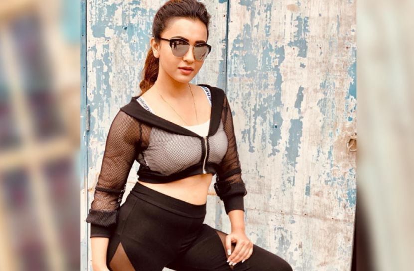 শাকিব খানের পছন্দের তালিকায় এবার কৌশানী মুখার্জি