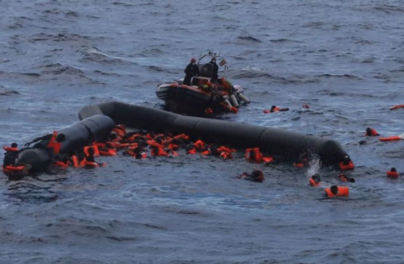 ফের লিবিয়া উপকূলে নৌকাডুবি, ৭৪ অভিবাসীর মৃত্যু