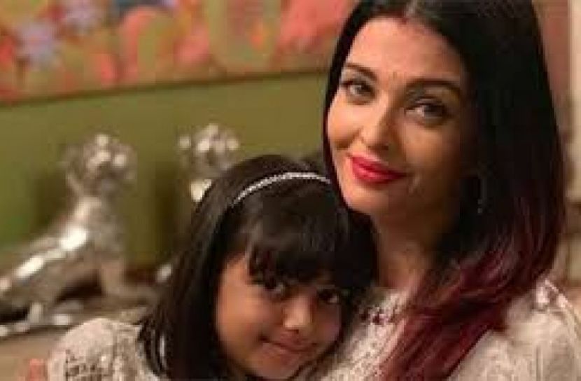 ভজন গাইলো ঐশ্বরিয়া কন্যা আরাধ্য