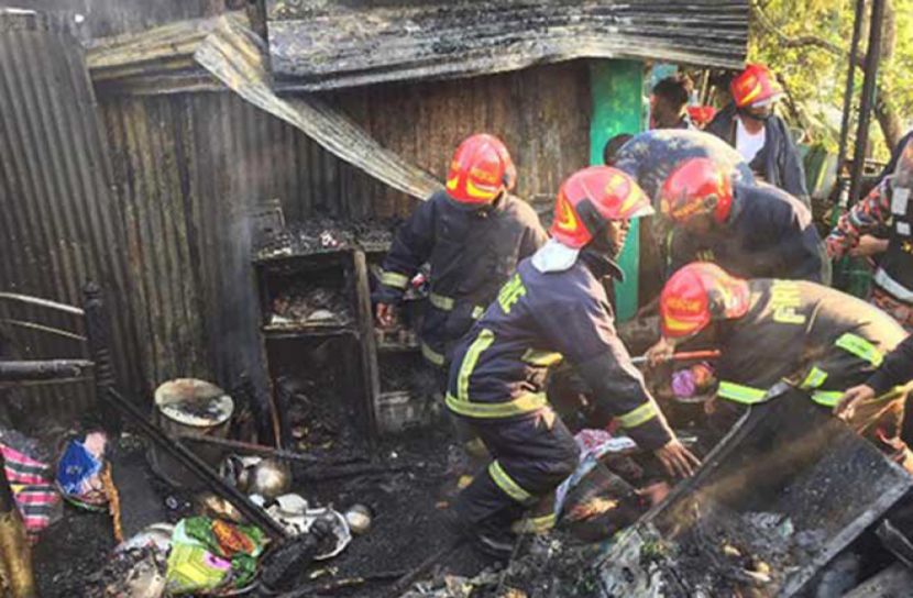 সুইপার কলোনির আগুন নিয়ন্ত্রণে