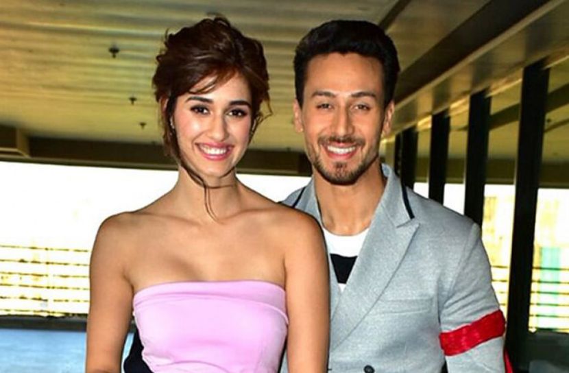 মালদ্বীপে চুটিয়ে প্রেম করছে টাইগার ও দিশা