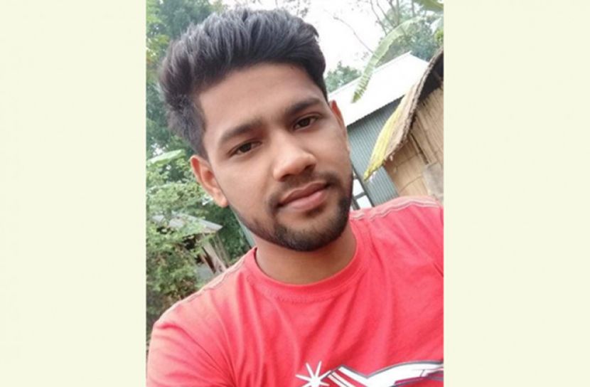 ছেলের হাতে মায়ের প্রেমিক খুন, ৬ বসতঘরে অগ্নিসংযোগ