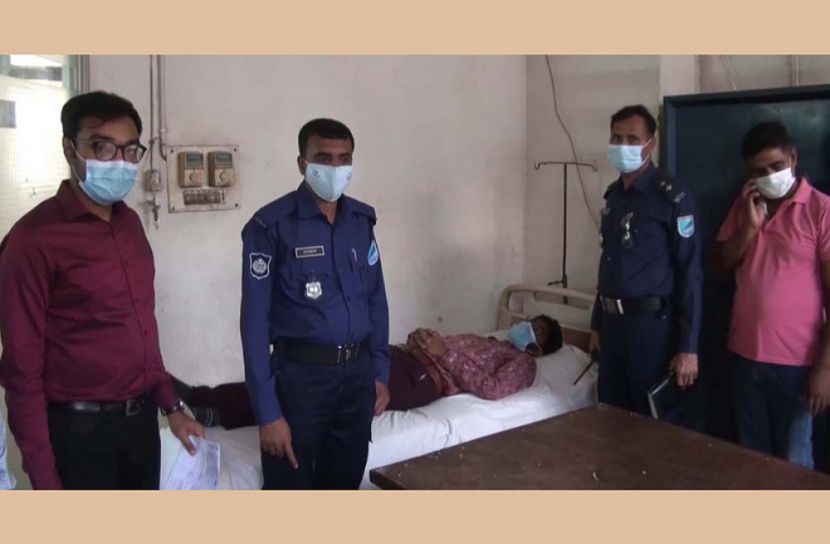 সবার আগে চিকিৎসা না দেয়ায় ডাক্তারকে মারপিট