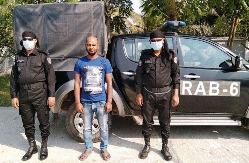 খুলনায় ওয়ারেন্টভুক্ত পলাতক আসামি গ্রেফতার