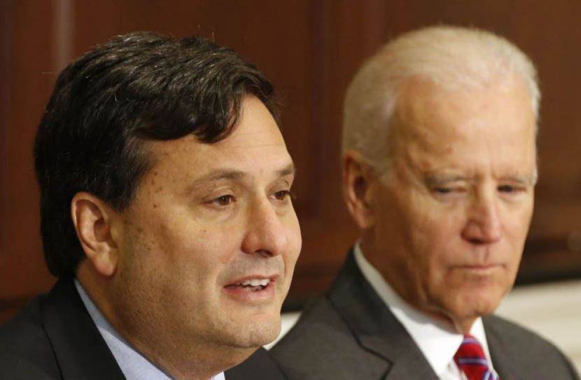 লকডাউনের পক্ষে নন বাইডেনের উপদেষ্টারা