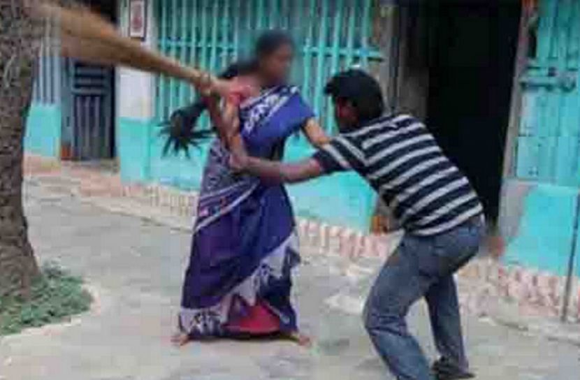 কি কারণে পুরুষরা নির্যাতনের শিকার হচ্ছে?