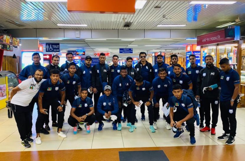 জেমি ডেকে ছাড়াই কাতার উড়ল দিলো ফুটবলাররা