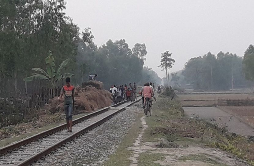 ছাগল বাঁচাতে গিয়ে বৃদ্ধের মৃত্যু