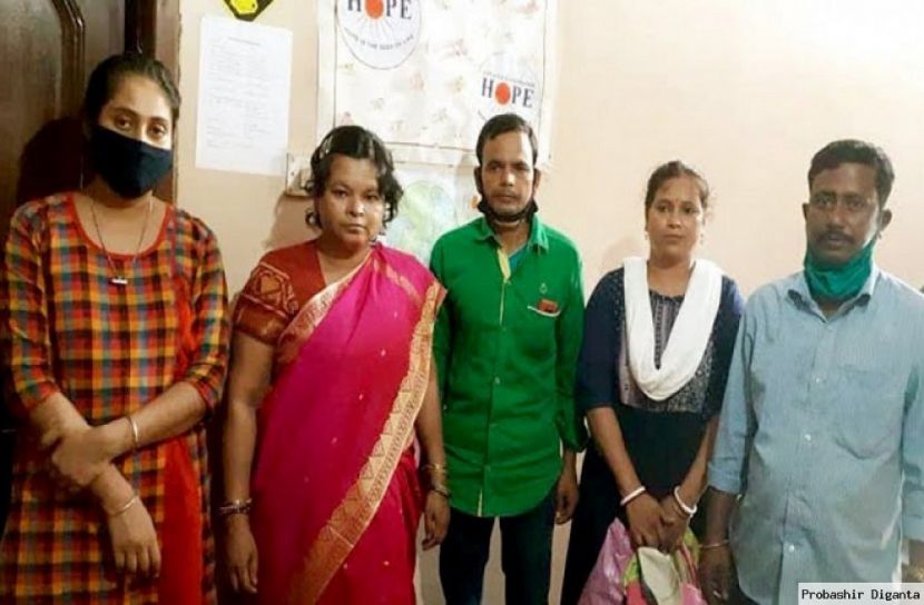 ১৪ বছর পর মেয়েকে ফিরে পেল পরিবার