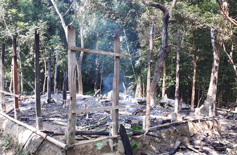 বোয়ালমারীতে ৪টি বাড়িতে অগ্নিকাণ্ড, নাশকতার অভিযোগ