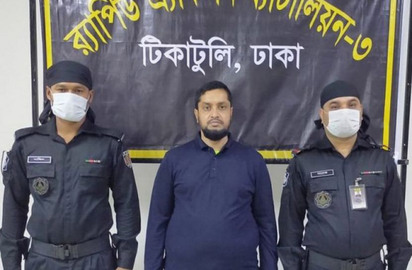 যেভাবে অজানা 'গোল্ডেন মনির' এখন আলোচিত নাম