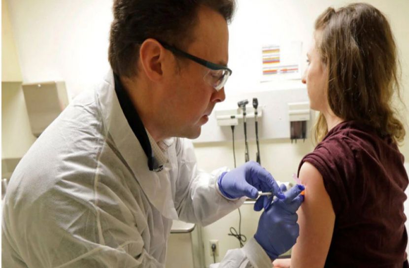 আমেরিকানরা ডিসেম্বরেই পেতে পারেন প্রথম ভ্যাকসিন