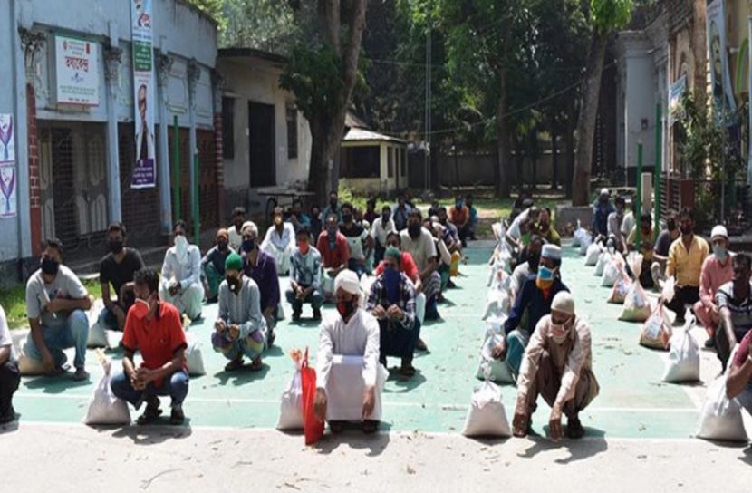 সরকারি চাল পেয়েছে এক কোটি পরিবার